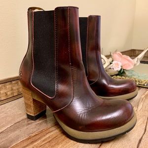 Dr Martens  Darla ankle heeled boots- DIVA